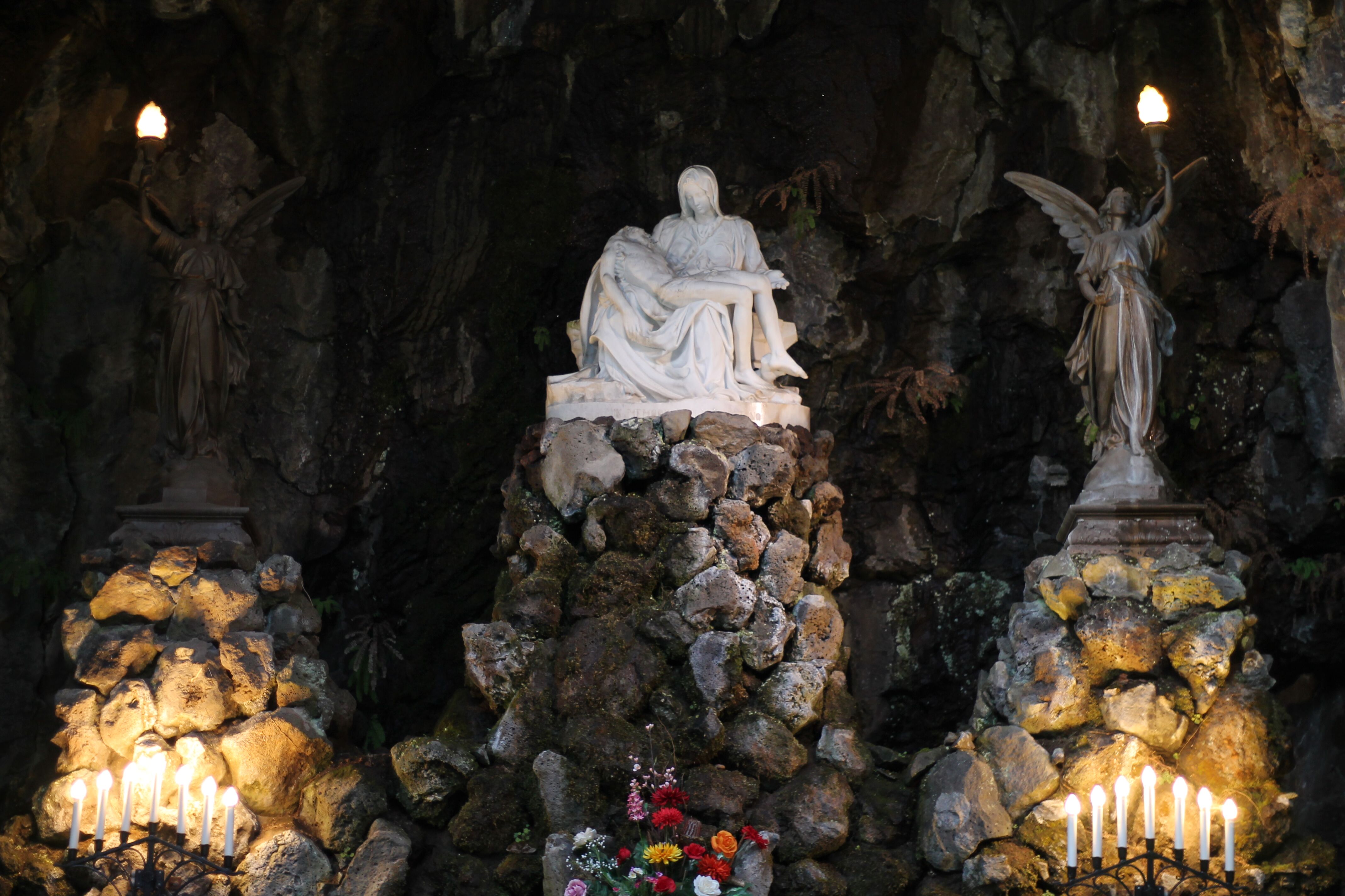 The National Sanctuary Of Our Sorrowful Mother The Grotto Portland Oregon Page Array The Grotto Is A Internationally Renowned Catholic Shrine And Botanical Garden Located Minutes From Downtown Portland Serving